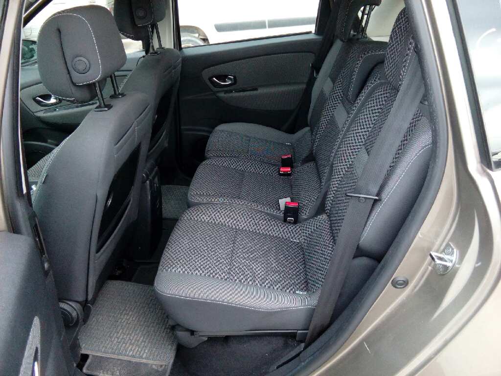 RENAULT SCENIC III 2009