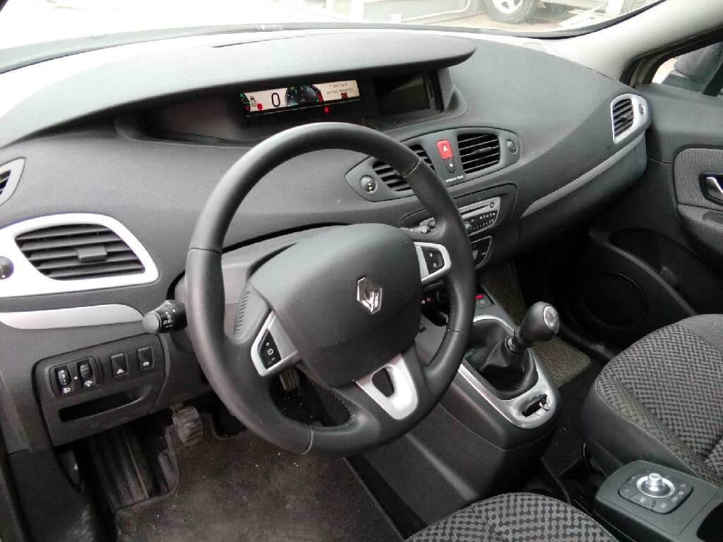 RENAULT SCENIC III 2009