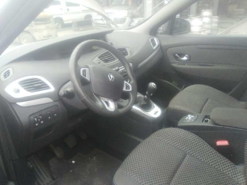 RENAULT SCENIC III 2009