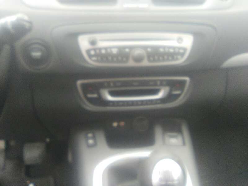RENAULT SCENIC III 2009