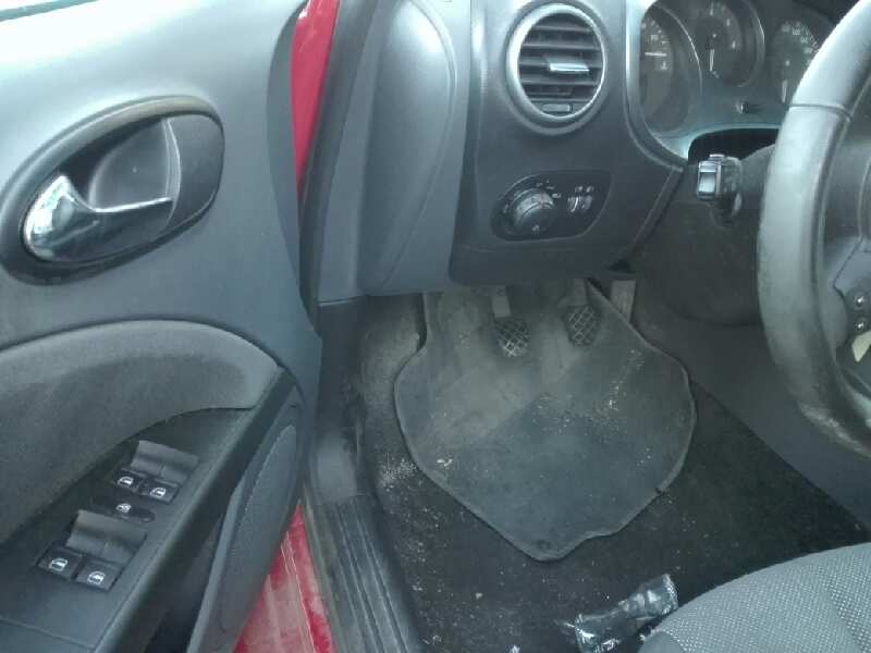SEAT LEON (1P1) 2005