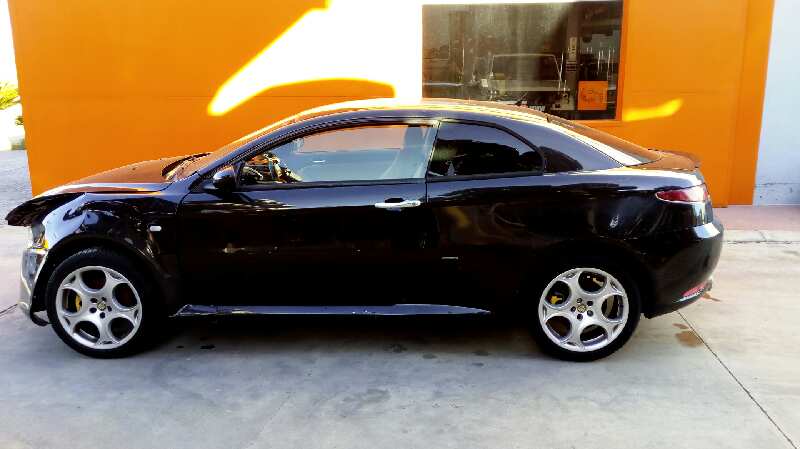 ALFA ROMEO GT (125) 2004