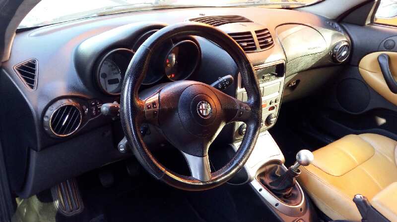 ALFA ROMEO GT (125) 2004