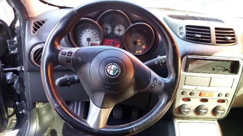ALFA ROMEO GT (125) 2004