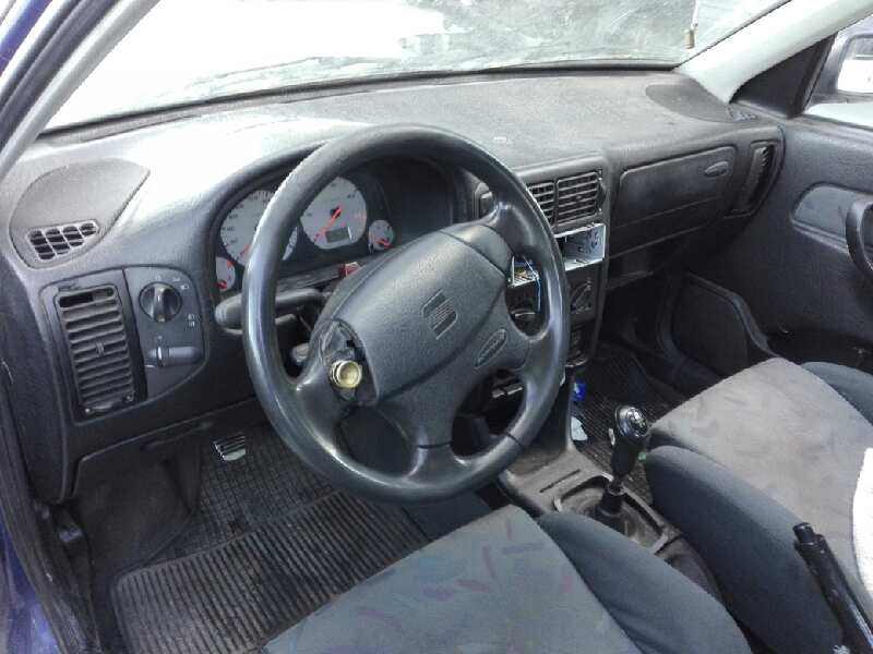 SEAT CORDOBA BERLINA (6K2) 1995