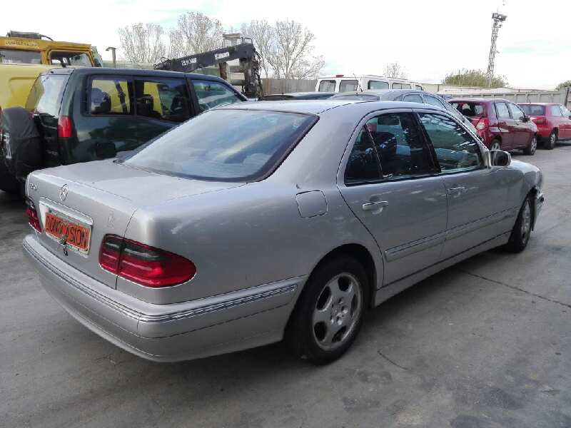 MERCEDES CLASE E (W210) BERLINA 1999