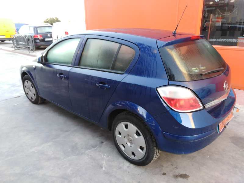 OPEL ASTRA H BERLINA 2004