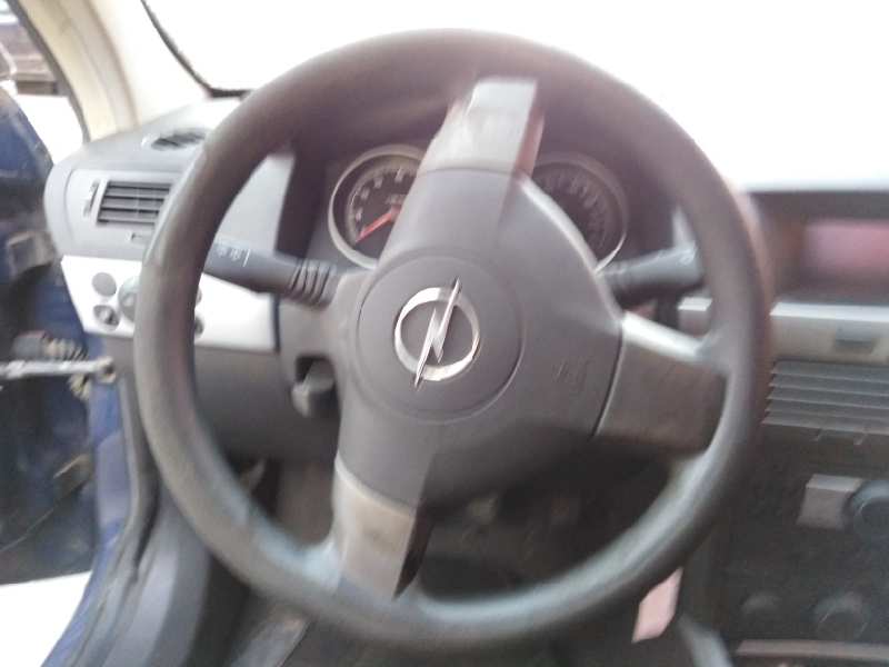 OPEL ASTRA H BERLINA 2004