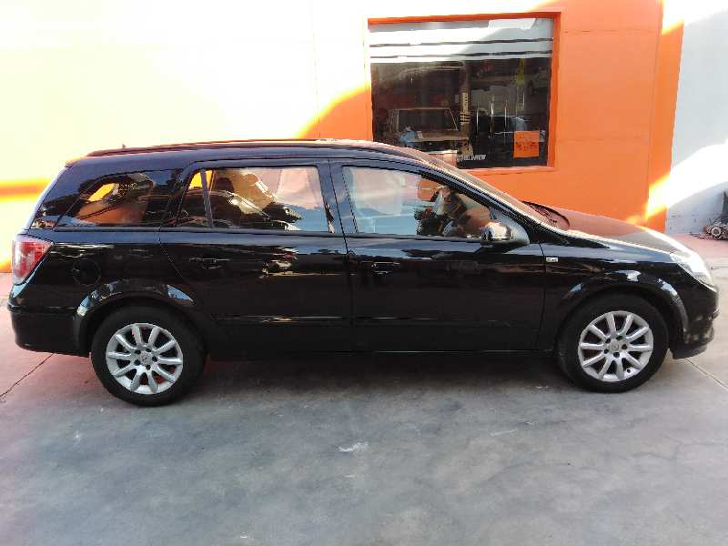 OPEL ASTRA H CARAVAN 2004