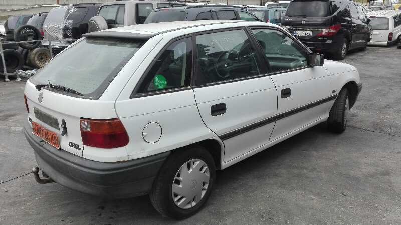 OPEL ASTRA F BERLINA 1992