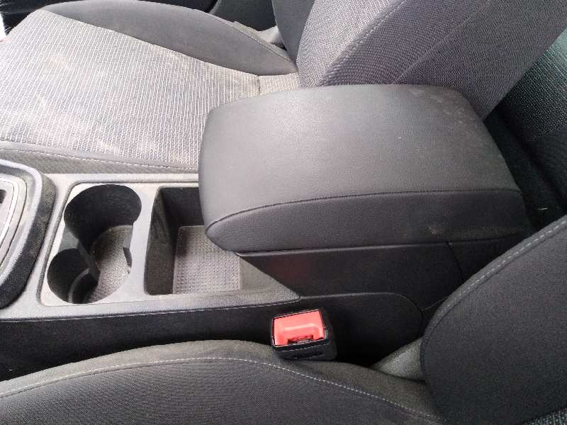 ASIENTO DELANTERO IZQUIERDO