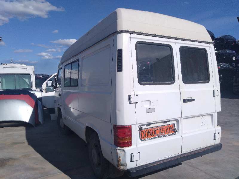 MERCEDES MB 100 D CAJA CERRADA / COMBI 1987