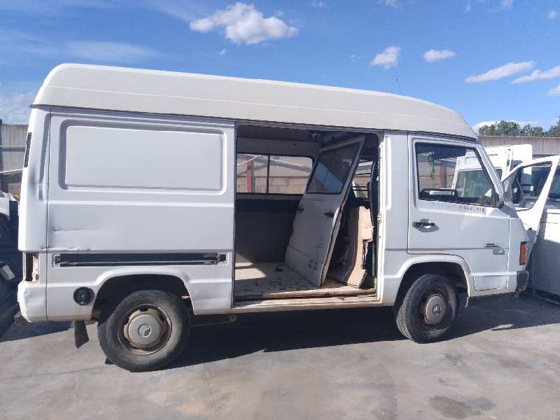 MERCEDES MB 100 D CAJA CERRADA / COMBI 1987