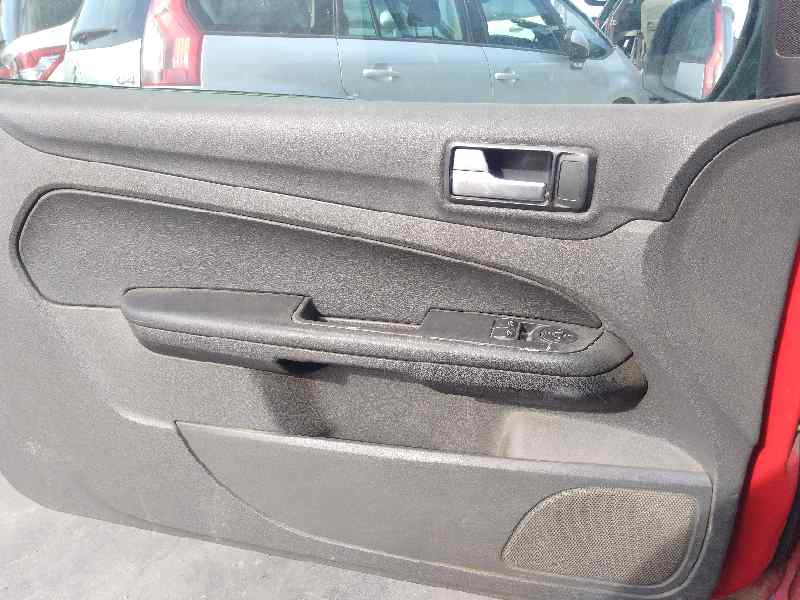 FORD FOCUS BERLINA (CAP) 2004