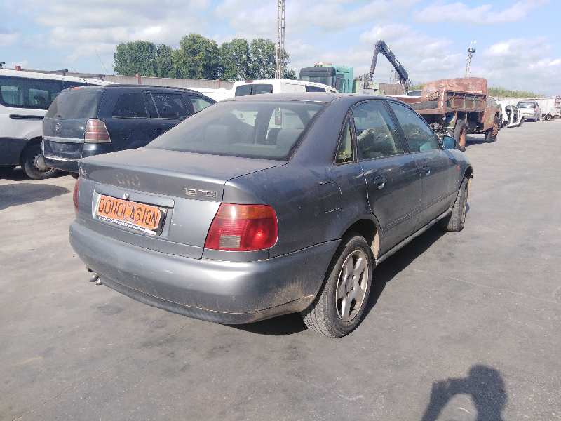 AUDI A4 BERLINA (B5) 1999