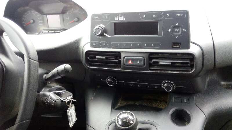 SISTEMA AUDIO / RADIO CD