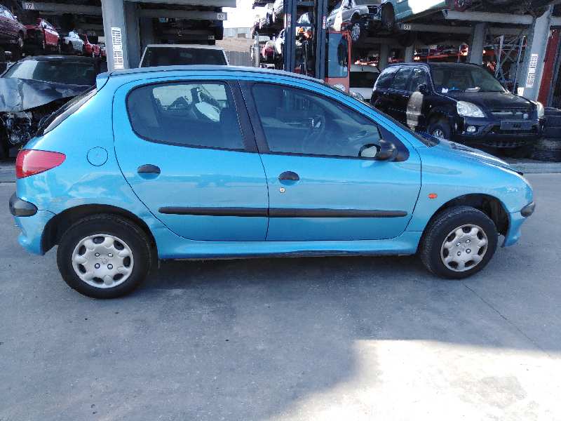 PEUGEOT 206 BERLINA 1998