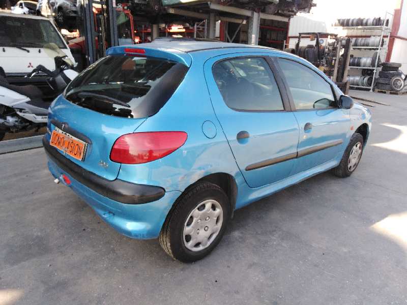 PEUGEOT 206 BERLINA 1998
