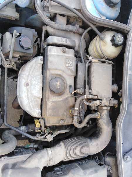 PEUGEOT 206 BERLINA 1998