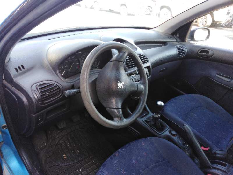 PEUGEOT 206 BERLINA 1998