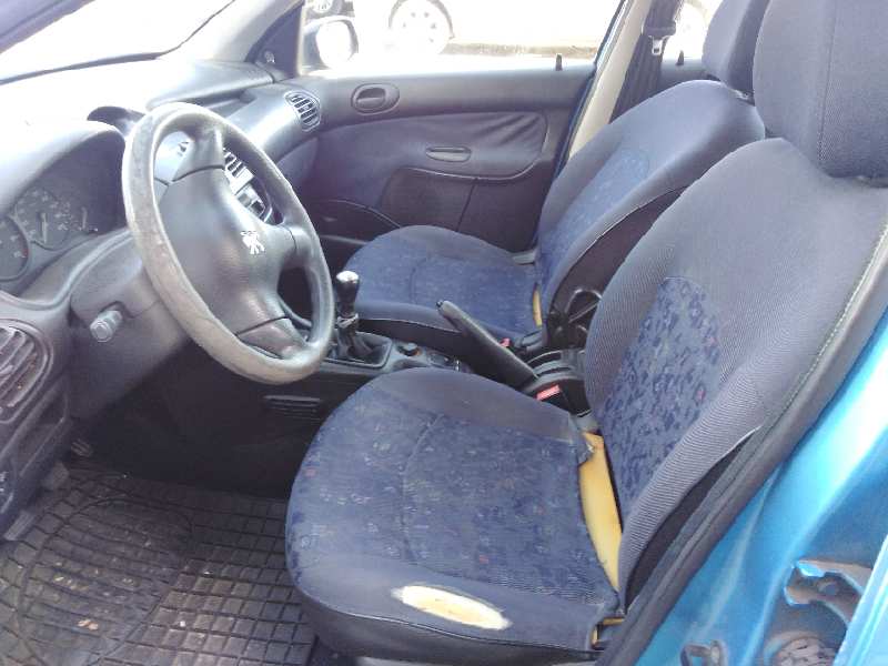 PEUGEOT 206 BERLINA 1998
