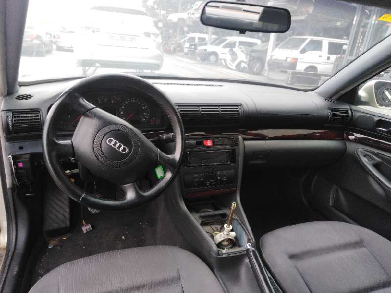 AUDI A4 BERLINA (B5) 1999