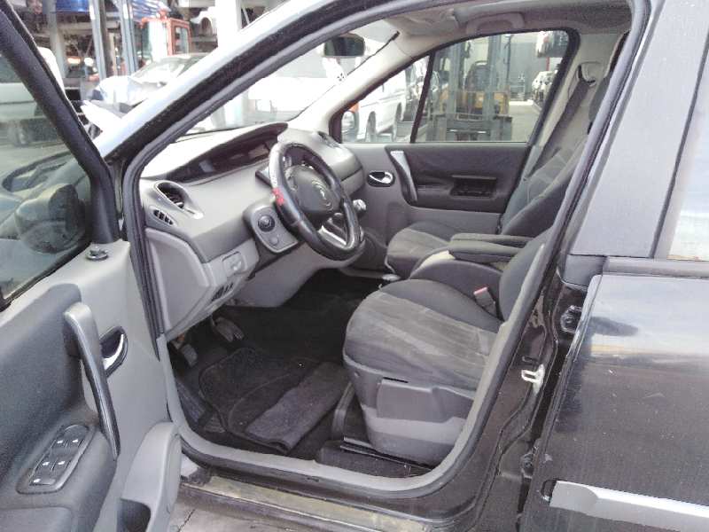 RENAULT SCENIC II 2003