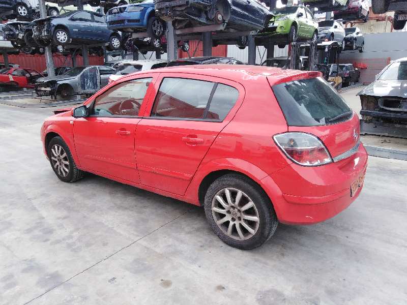 OPEL ASTRA H BERLINA 2004