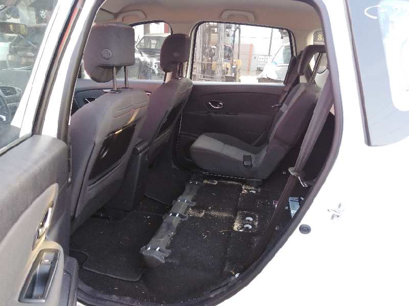 ASIENTO DELANTERO DERECHO