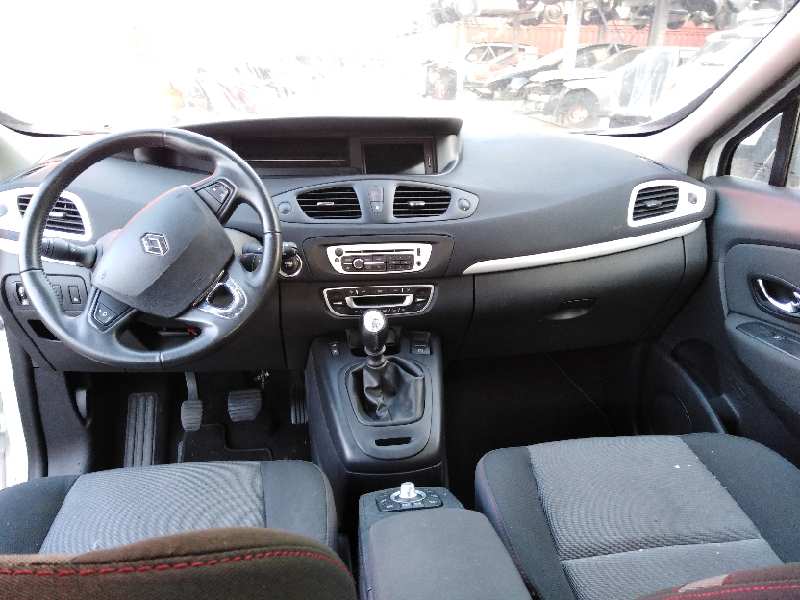 RENAULT SCENIC III 2009