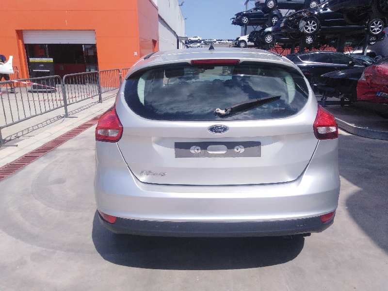 PORTON TRASERO