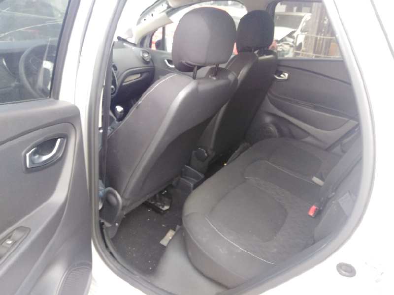 ASIENTO DELANTERO IZQUIERDO