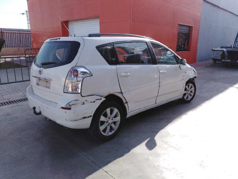 TOYOTA COROLLA VERSO (R1) 2004