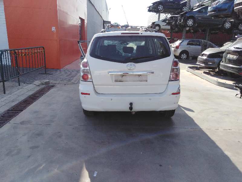 TOYOTA COROLLA VERSO (R1) 2004
