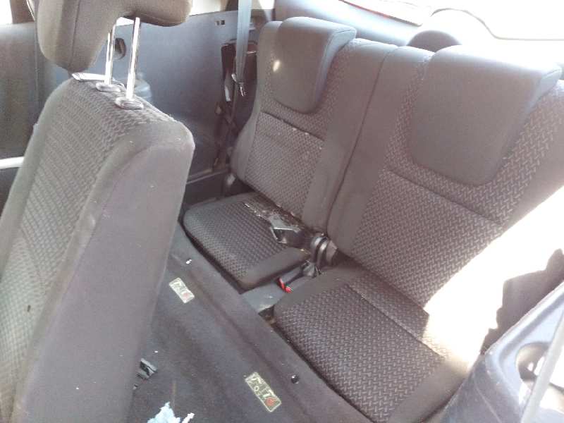 TOYOTA COROLLA VERSO (R1) 2004