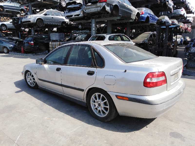 VOLVO S40 BERLINA 2000