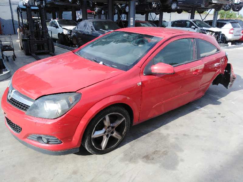 OPEL ASTRA GTC 2004