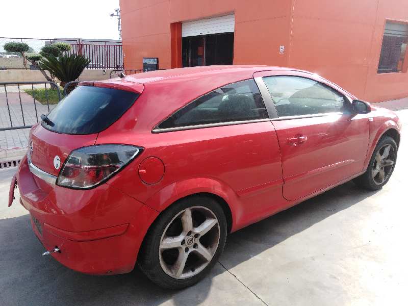 OPEL ASTRA GTC 2004