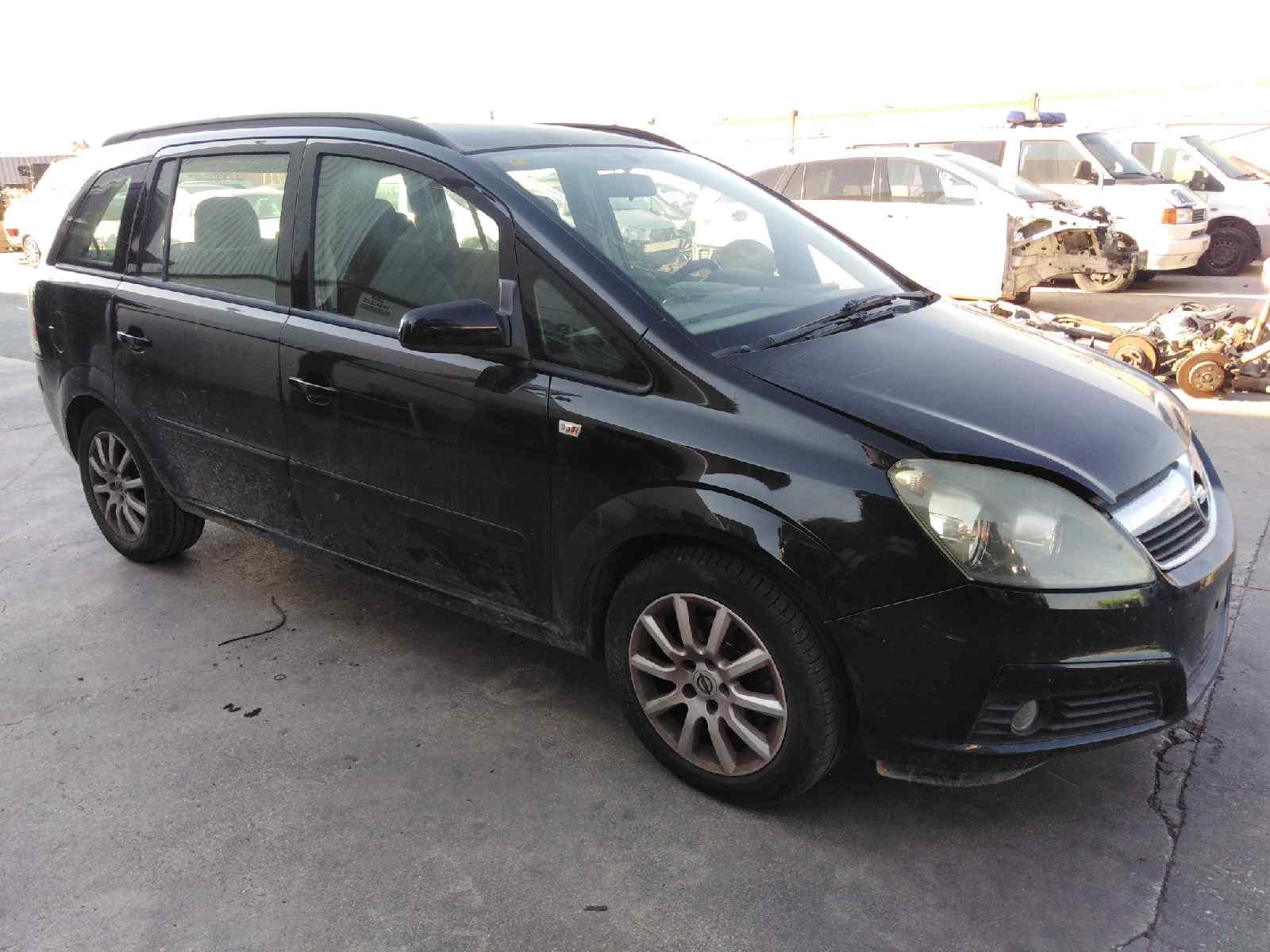 OPEL ZAFIRA B 2005