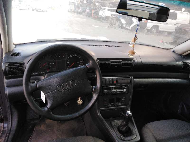 AUDI A4 BERLINA (B5) 1994