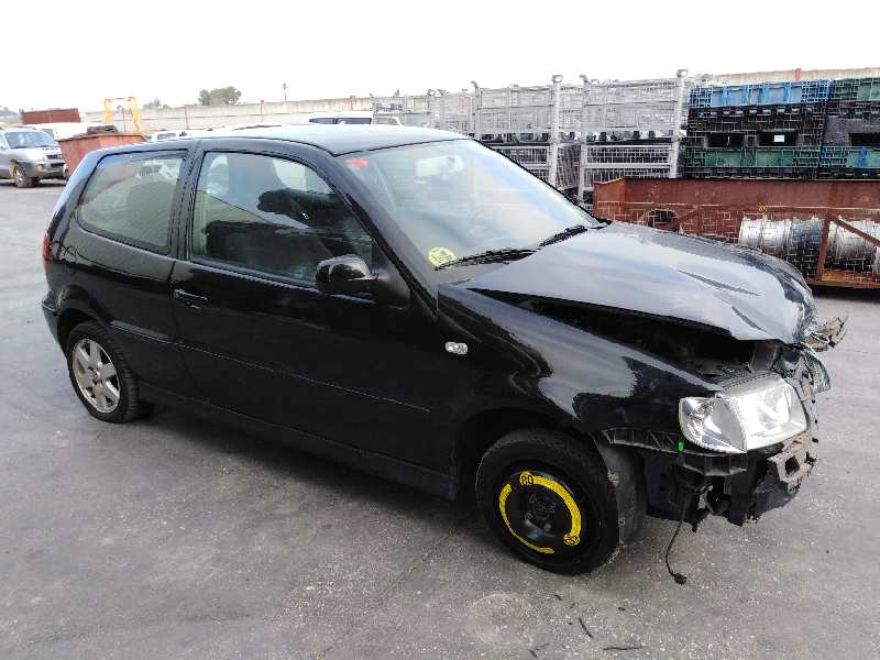 VOLKSWAGEN POLO BERLINA (6N2) 1999