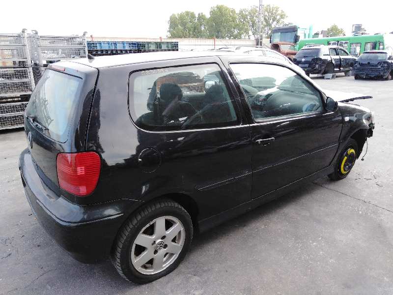 VOLKSWAGEN POLO BERLINA (6N2) 1999