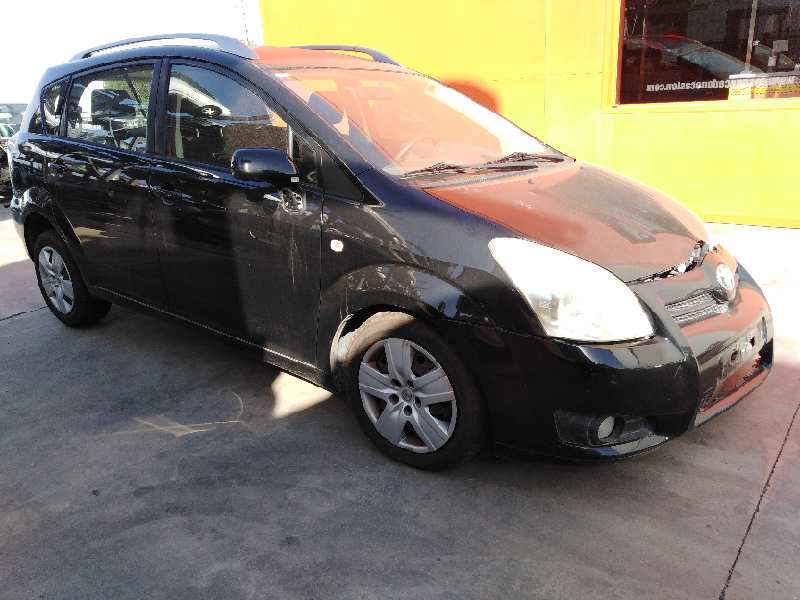TOYOTA COROLLA VERSO (R1) 2004