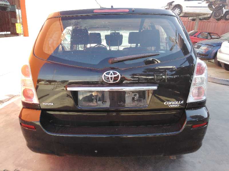 TOYOTA COROLLA VERSO (R1) 2004