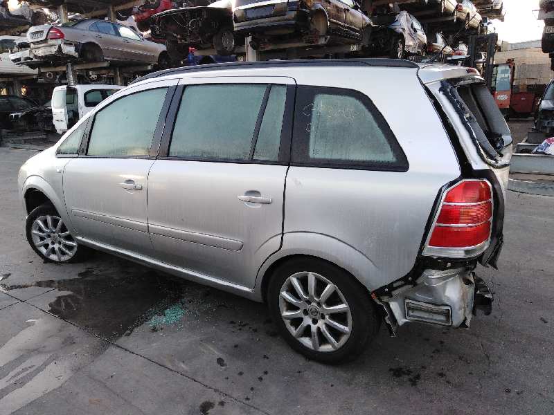 OPEL ZAFIRA B 2005