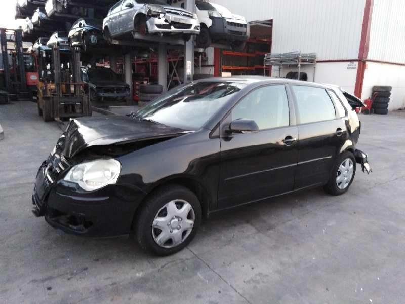 VOLKSWAGEN POLO (9N3) 2005