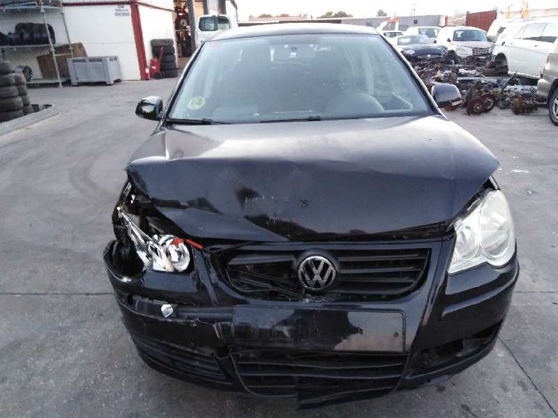 VOLKSWAGEN POLO (9N3) 2005