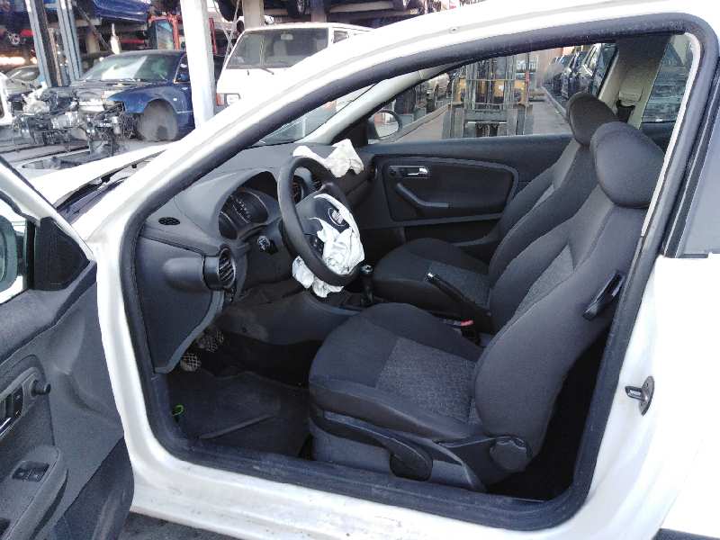 SEAT IBIZA (6L1) 2002