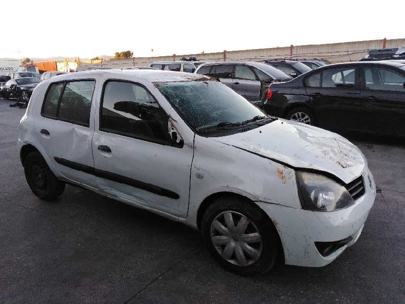 RENAULT CLIO II FASE II (B/CB0) 2001