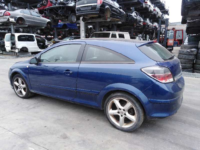 OPEL ASTRA GTC 2004